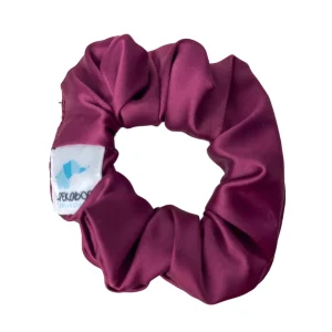 9A900E38-53B7-468C-8BE5-E6461D80A2B6.jpgv1701355970 Chouchou élastique pour cheveux - Satin pourpre foncé